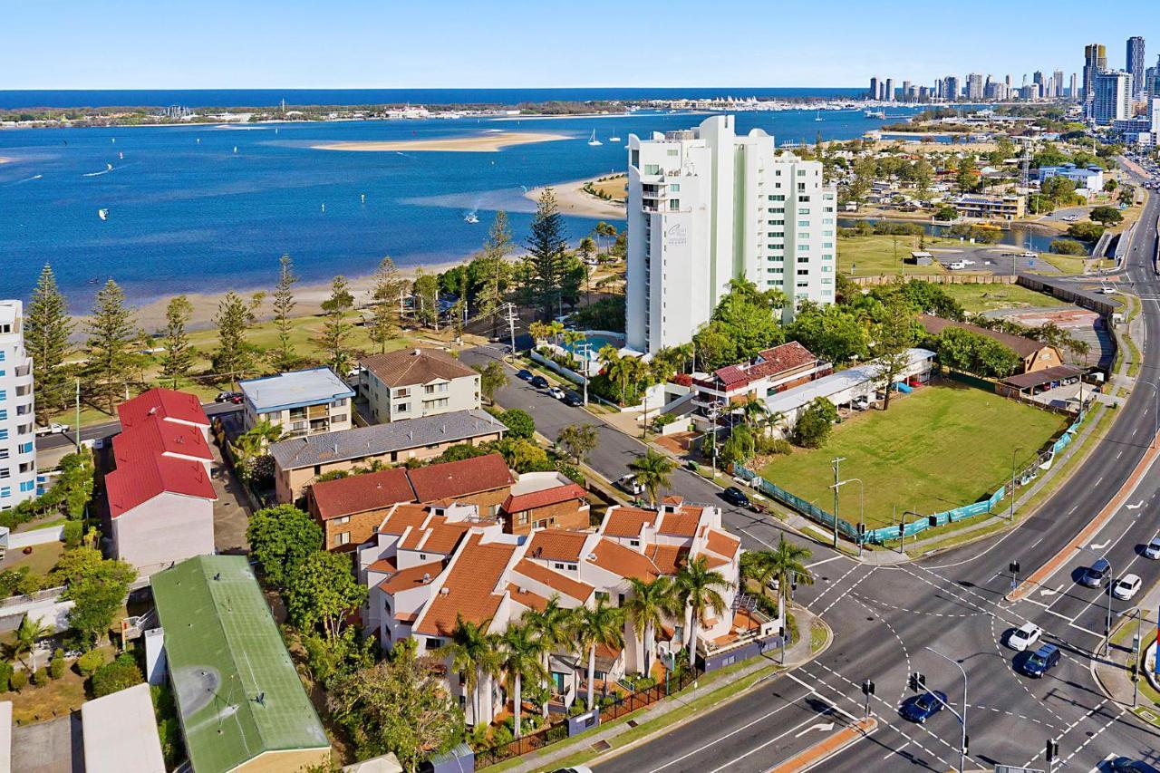 Aparthotel Santa Fe By The Broadwater à Gold Coast Extérieur photo